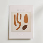 The Flow of Earth Poster by Bozetto är en minimalistisk konsttryck med abstrakta bruna former på en ljus bakgrund som för tankarna till varm harmoni och har texten "Galleri Moderne Art Study" längst ner.