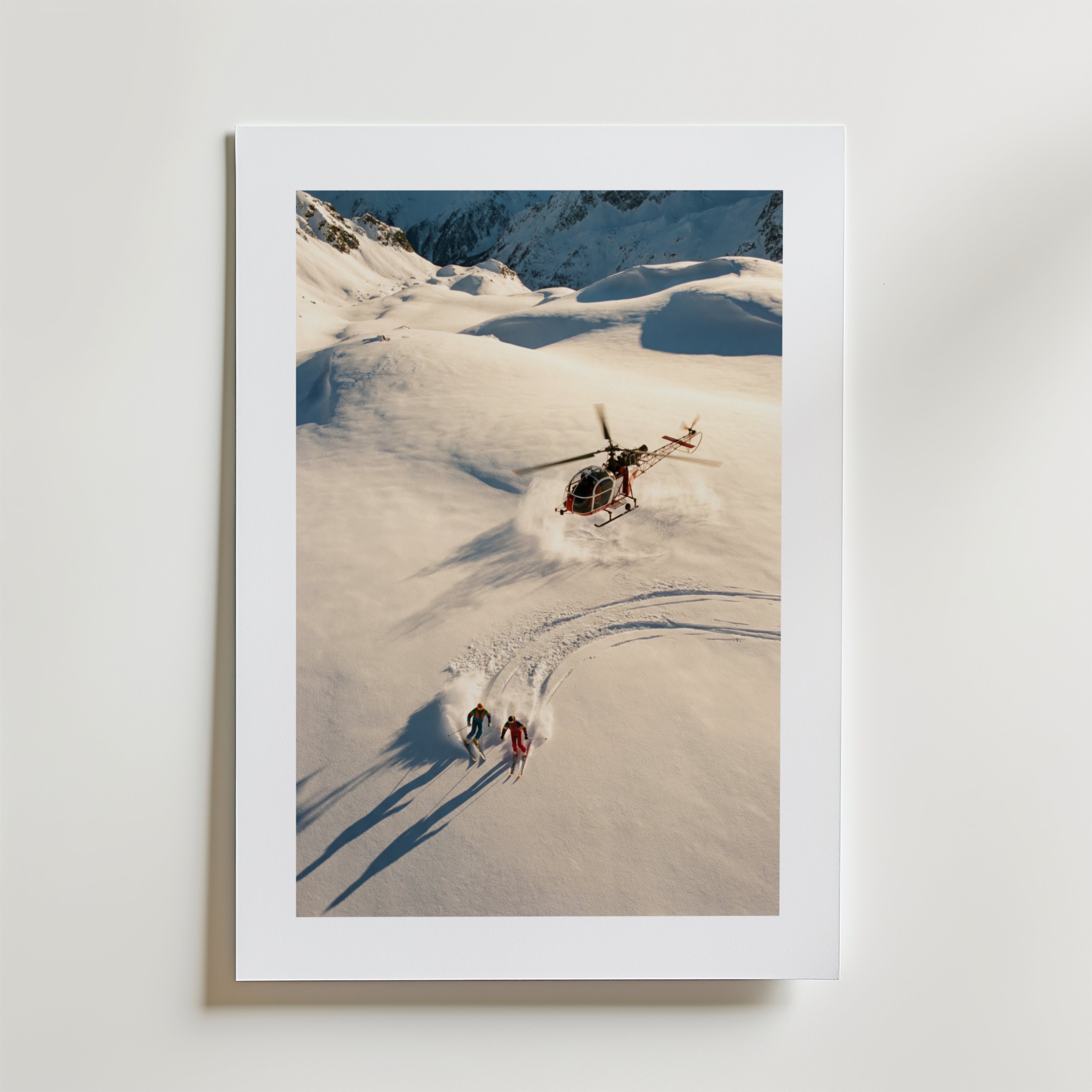 Alpine Pursuit Prestige Poster affisch – poster till väggdekoration – köp online hos Bozetto