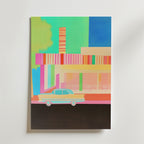 Neon Diner Daydream Poster från Bozetto föreställer en diner i retrostil med vertikala ränder, stora fönster och en klassisk blå bil som blandar vintage charm med modern konst mot en livfull abstrakt bakgrund.