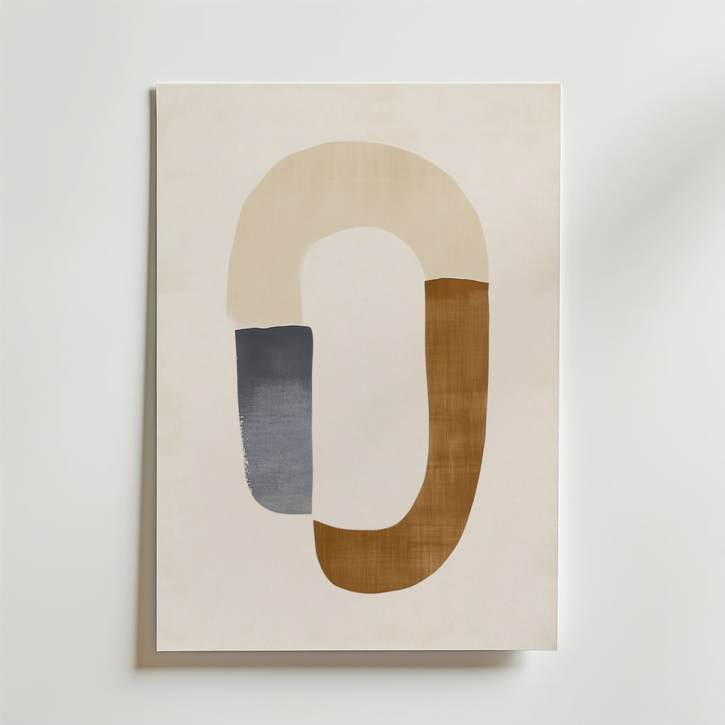 Bozetto Abstract Shape Flow Poster har en off-white bakgrund med två överlappande böjda former - blågrå och ljusbrun - som bildar en öppen oval på premiumpapper med matt yta för en sofistikerad touch.