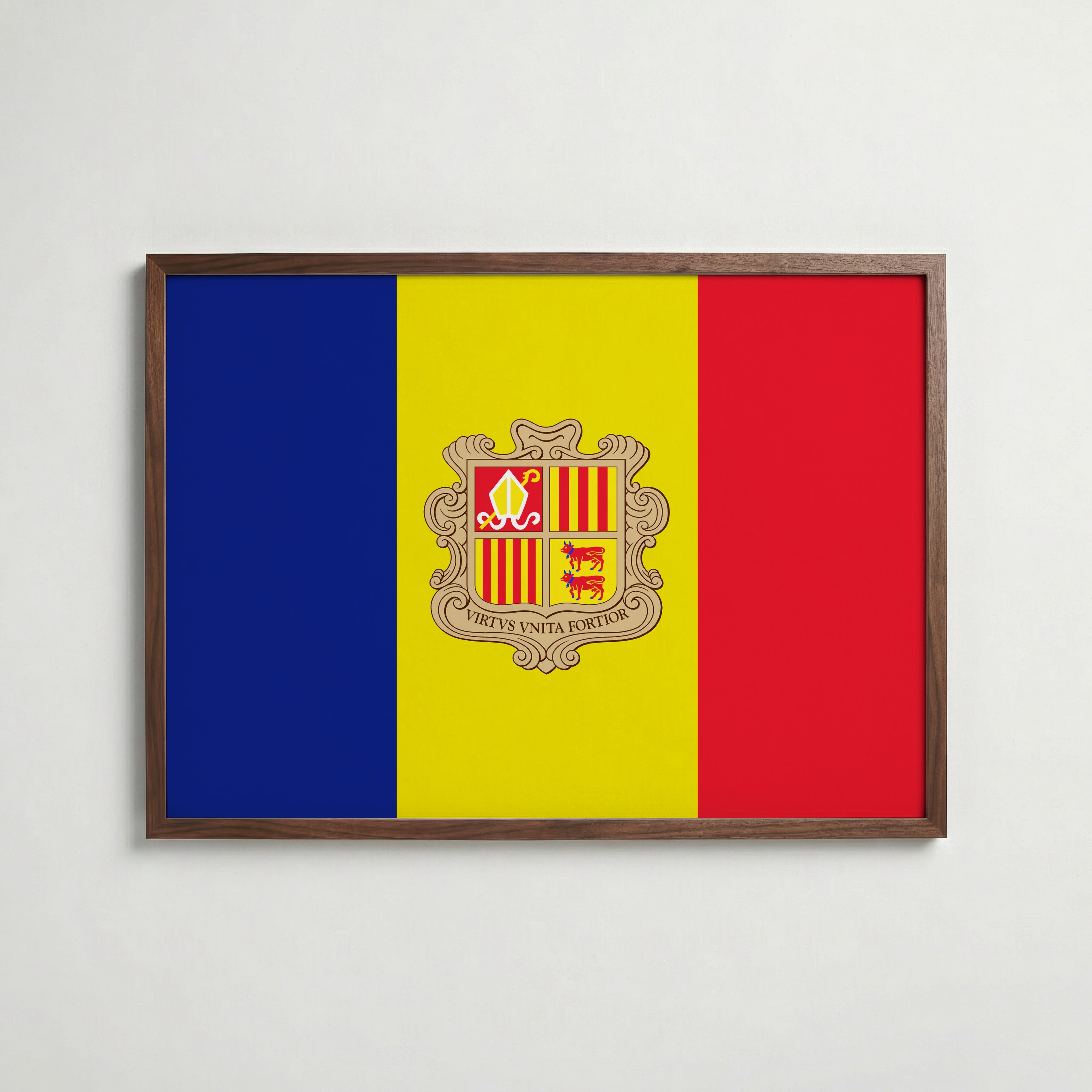 Andorra National Flag Poster i valnötsram – varm konstaffisch för hemmet från Bozetto