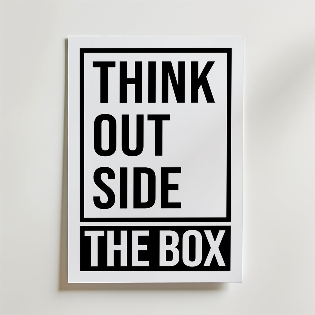 Think Outside The Box Poster – En modern och strukturerad typografiposter som förstärker budskapet genom sin layout.