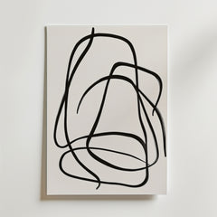 Bozetto's Fluid Lines Poster har djärva, svarta, kontinuerliga abstrakta linjer på en vit bakgrund, tryckt på premiumpapper för en raffinerad touch av konst och ser slående ut när den monteras på en ljus vägg.