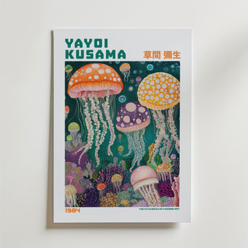 Mockup av Yayoi Kusama Deep Sea affisch på vägg – köp enkelt hos Bozetto i hög kvalitet