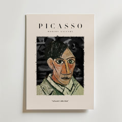 Bozetto Picasso Somber Self Portrait Poster visar en abstrakt självporträtt i Picassos stil, med "PICASSO Modern Gallery" ovanför och "Artwork Collection" under, perfekt för konstnärlig inredning på en ljus bakgrund.