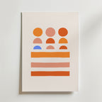 Terracotta Geometry Poster från Bozetto: En minimalistisk poster med sex stiliserade figurer i orange, rosa och blått över fyra horisontella färgfält-perfekt för skandinavisk inredning på vit bakgrund.