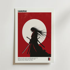 Samurai Warrior Poster från Bozetto visar en slående samurajsilhuett med två svärd mot en röd och vit bakgrund och kombinerar modern design med japansk konst. Postern heter SAMURAI och innehåller en kort beskrivning nedan. Perfekt för modern inredning.