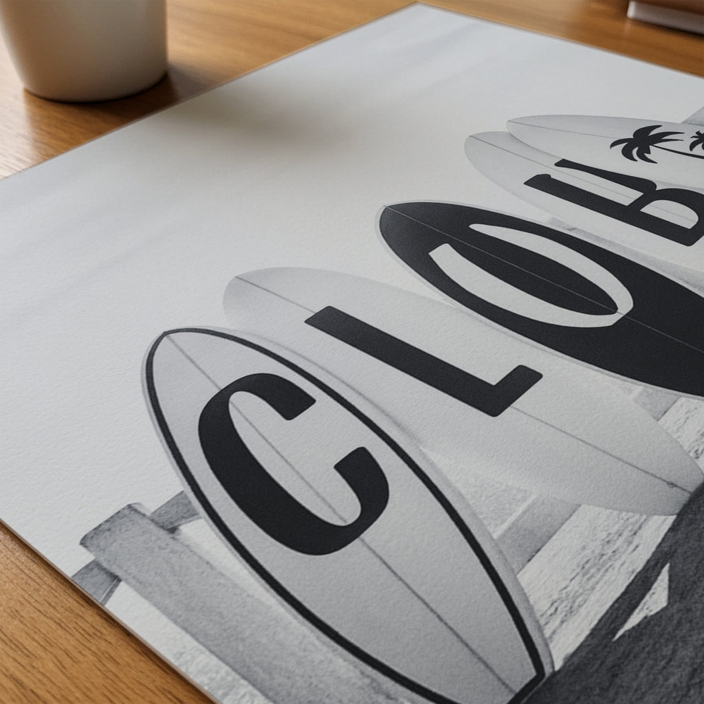 Surf Club Poster – närbild på papper